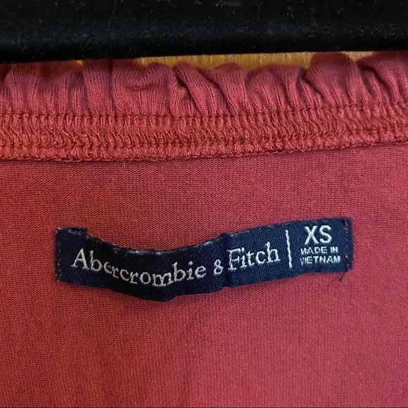 Price negotiable - A&F off the shoulder top - Picture 3 of 4